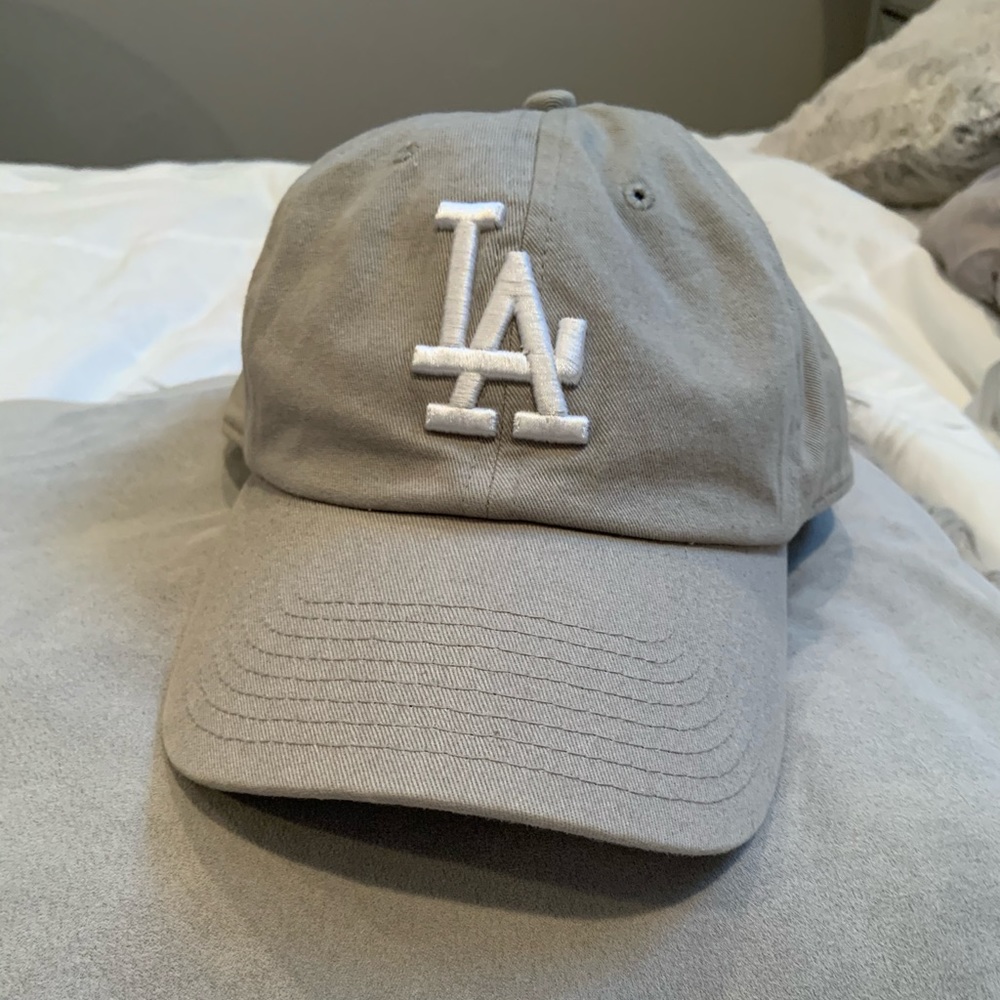 GRAY LA CAP
